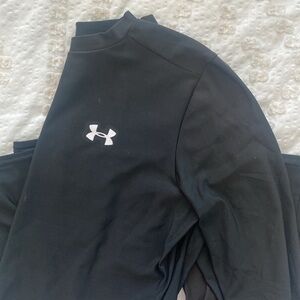 Under Armour Youth xxL Black Undershirt